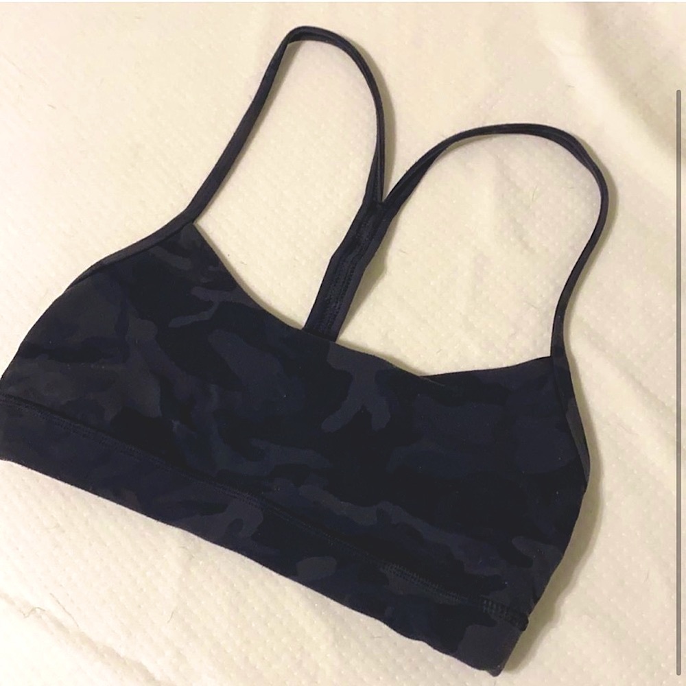 Flow Y Lululemon Bra 6 Black Camo